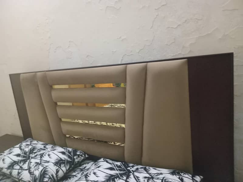 king bed 9