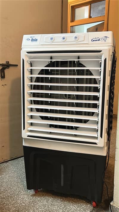 Asia cooler New only  1 month used