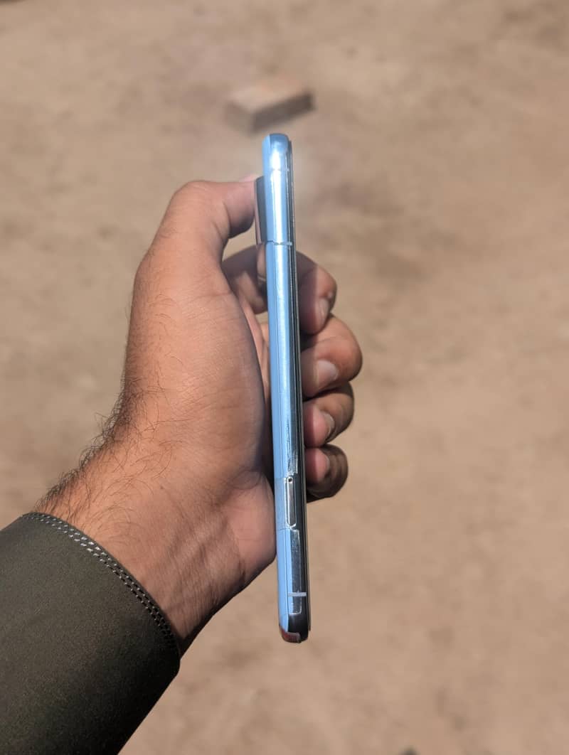 Google Pixel 8 Pro 2