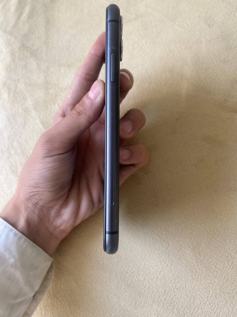 Apple iPhone 11 2