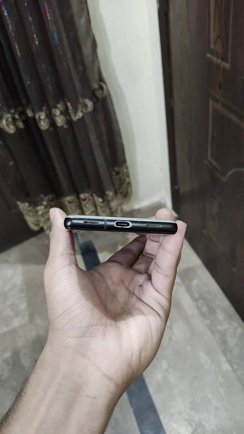 Google Pixel 6a 1