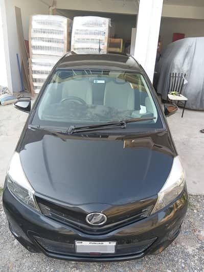 Toyota Vitz F 1.0 2015 Model