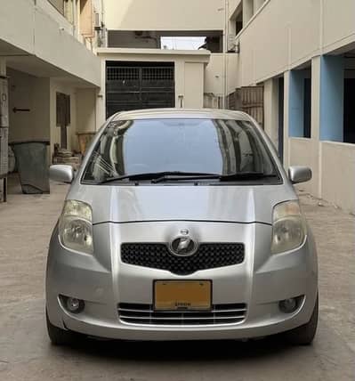 Toyota Vitz 2005 Model (2008 Registered) – Excellent Condition