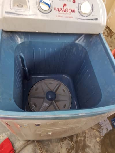 “Used Washing Machine for Sale”واشنگ مشین فروخت کے لیے”۔