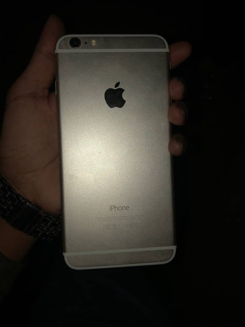 Apple iPhone 6 Plus 7