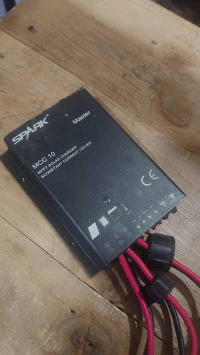 SPARK Master MPPT Charge Controller
