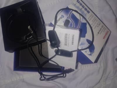 brand new Toshiba wireless neckband earphones