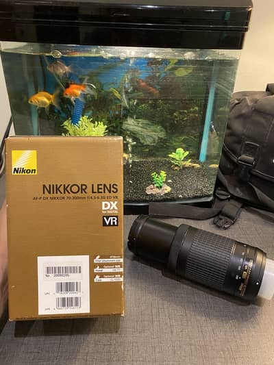 Nikon AF-P DX NIKKOR 70-300mm f/4.5-6.3G ED VR | Like New | with Box