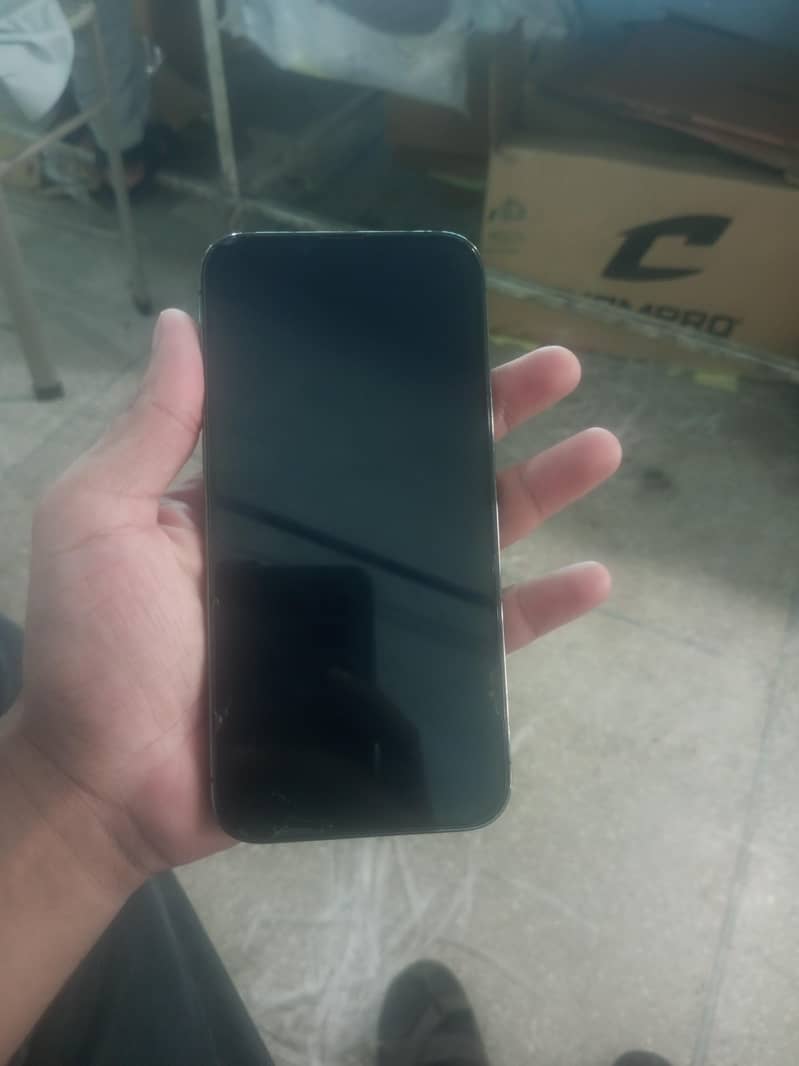 Apple iPhone 13 Pro 1