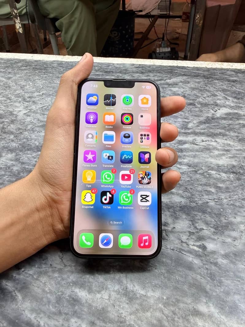 iPhone 14 0