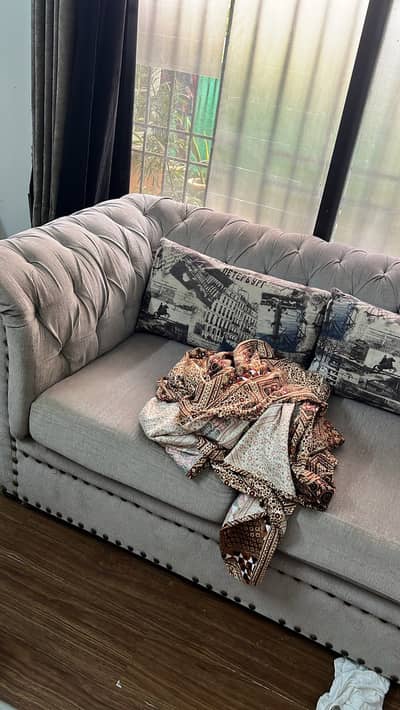 5 seater Chesterfield sofa set