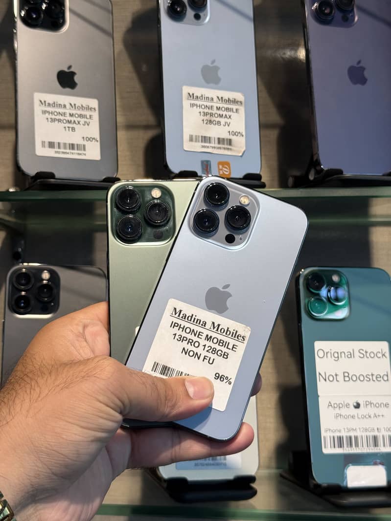 Apple iPhone 15 plus 8