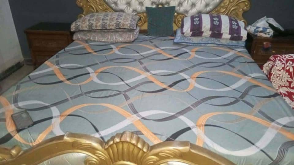 Double bed sheets 0