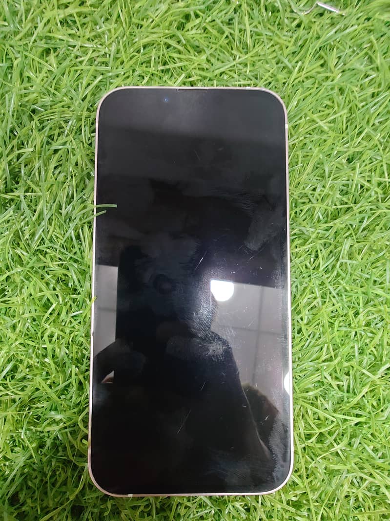 Apple iPhone 13 3