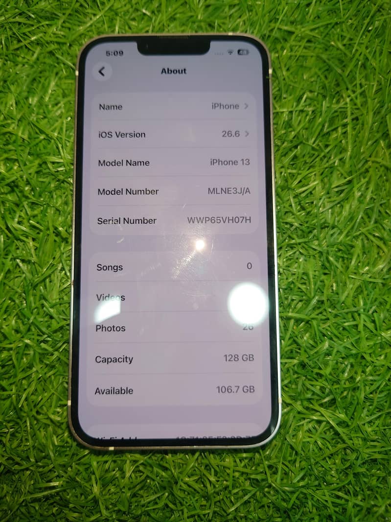 Apple iPhone 13 7