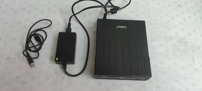 EXTERNAL/PORTABLE DVD/CD REWRITABLE DRIVE