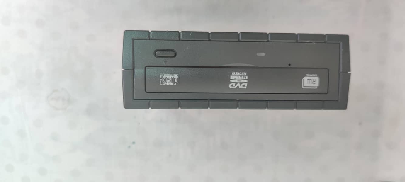 EXTERNAL/PORTABLE DVD/CD REWRITABLE DRIVE 4