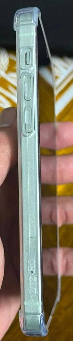 Apple iPhone 12 3