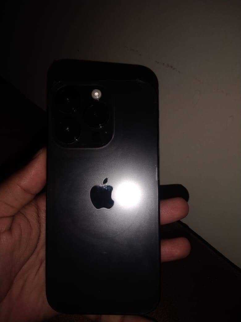 Apple iPhone 14 Pro 1