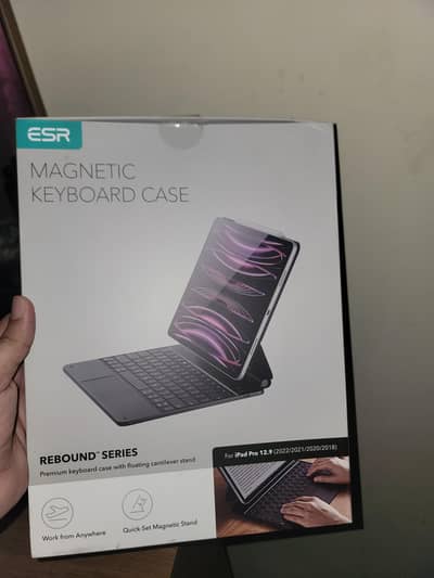 ESR Rebound Magnetic Keyboard Case iPad Pro 12.9" (2018/20/21/22)