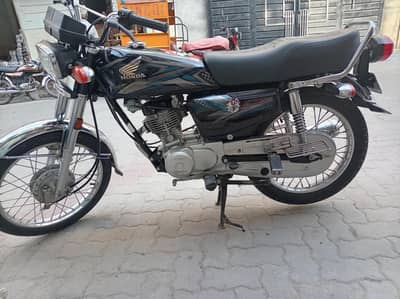 Honda CG125 Brand new condition for sale in Sialkot