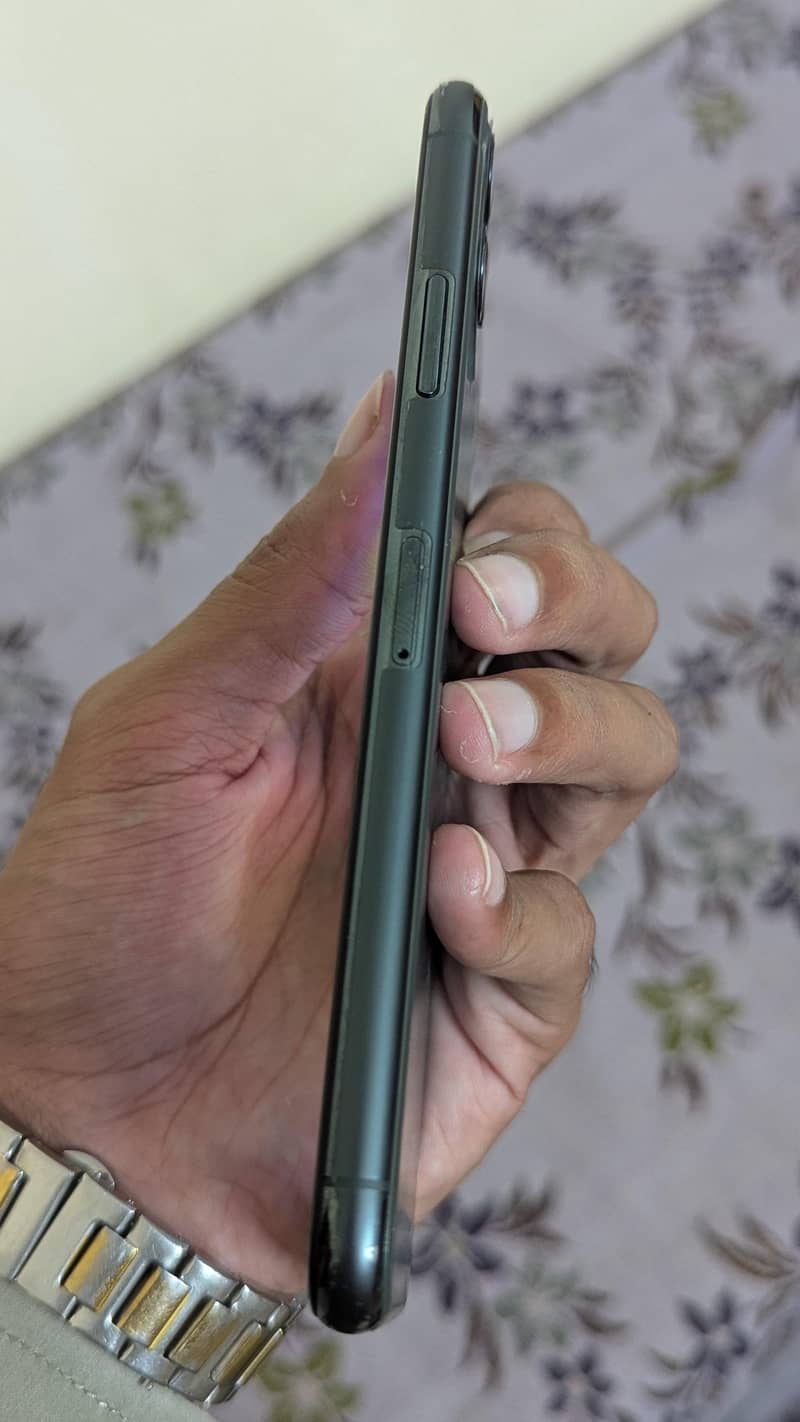 Apple iPhone 11 Pro Max 1