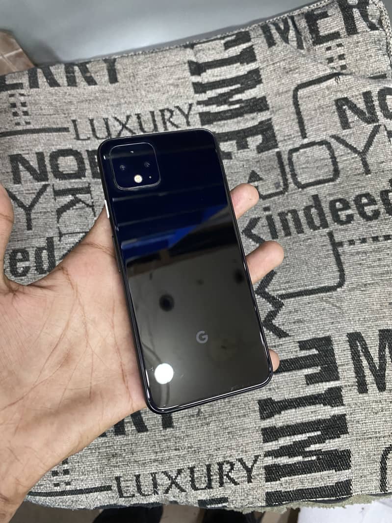 Google Pixel 4 3