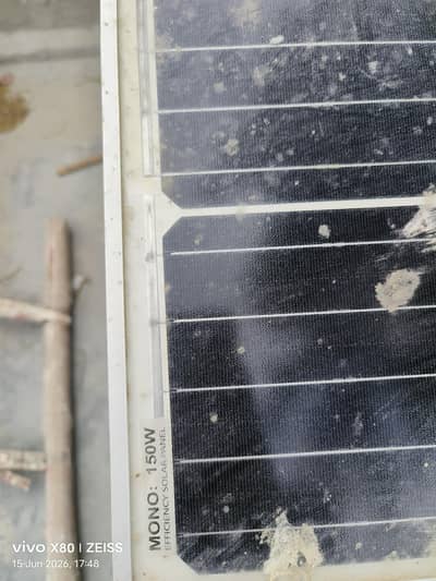 3 solar panels hai bohot achi condition me srf wash hogy new