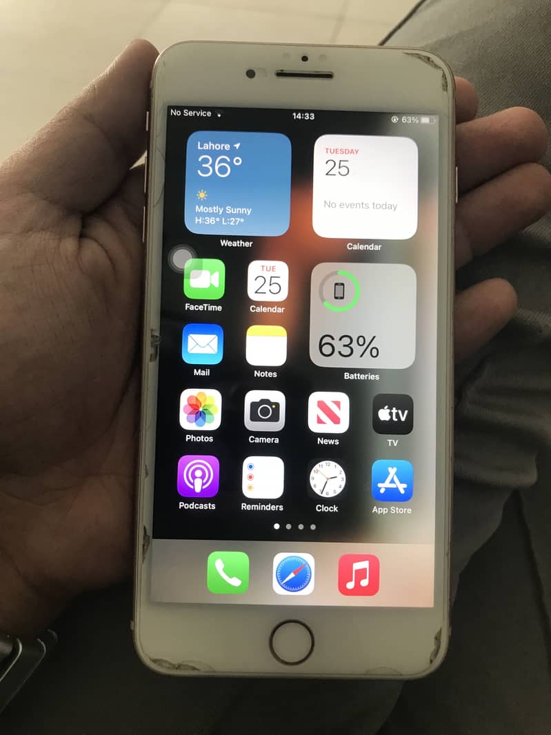 Apple iPhone 8 Plus 1