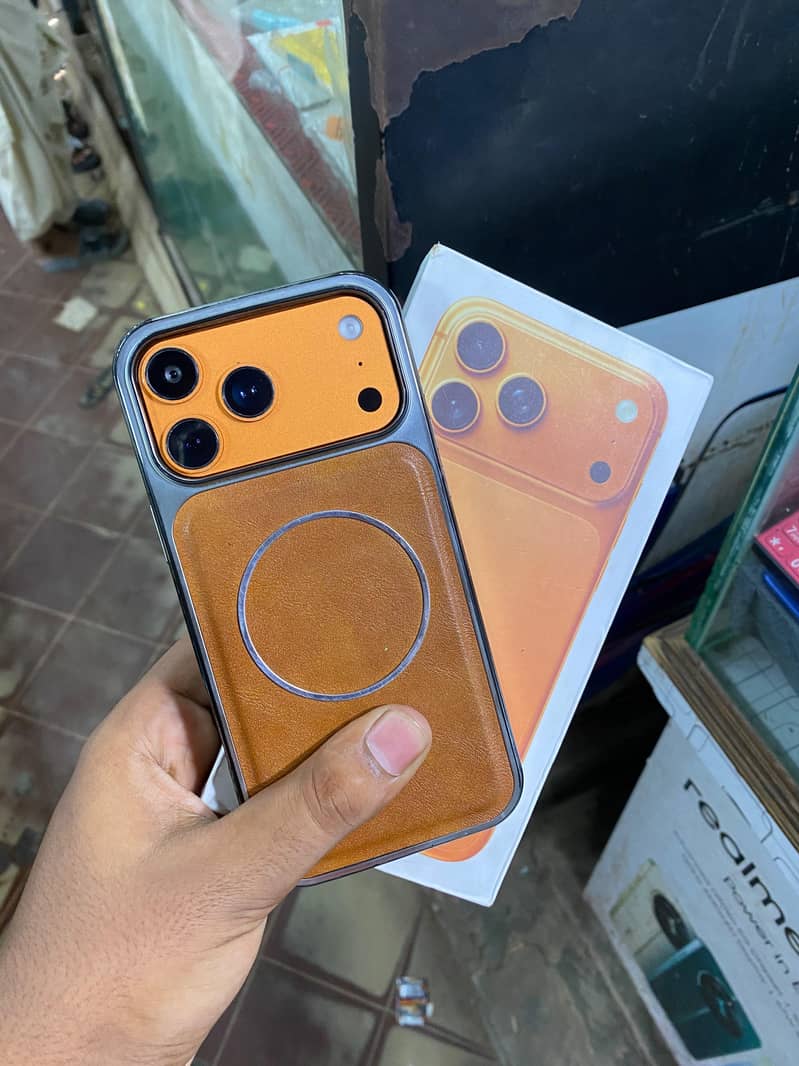 Apple iPhone 17 Pro Max 0