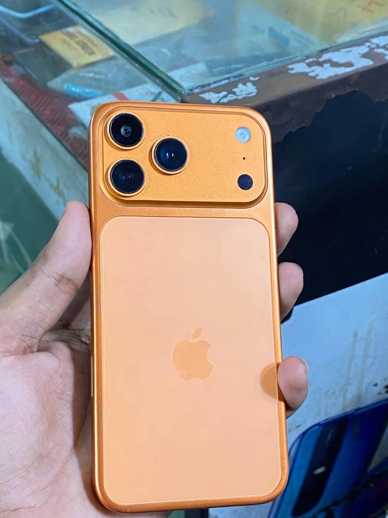 Apple iPhone 17 Pro Max 5