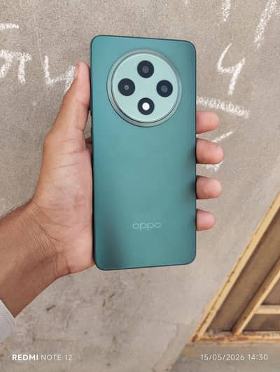 OPPO Reno12 F