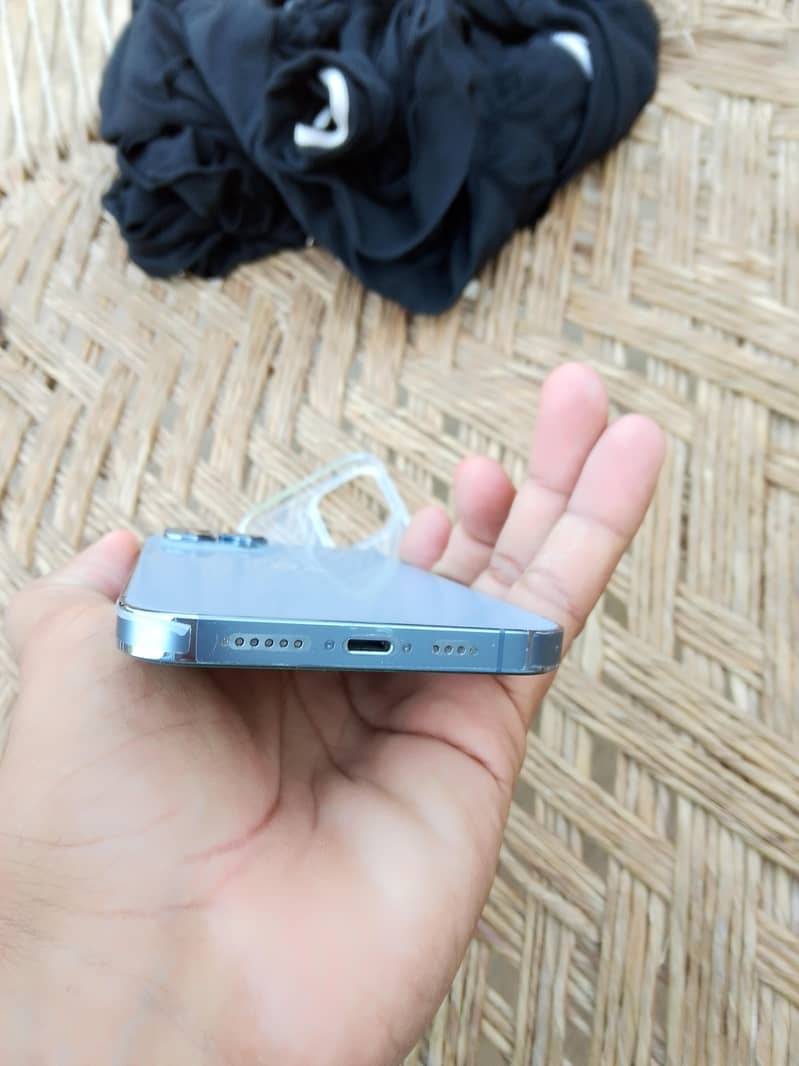 Apple iPhone 13 Pro Max03001200593 2