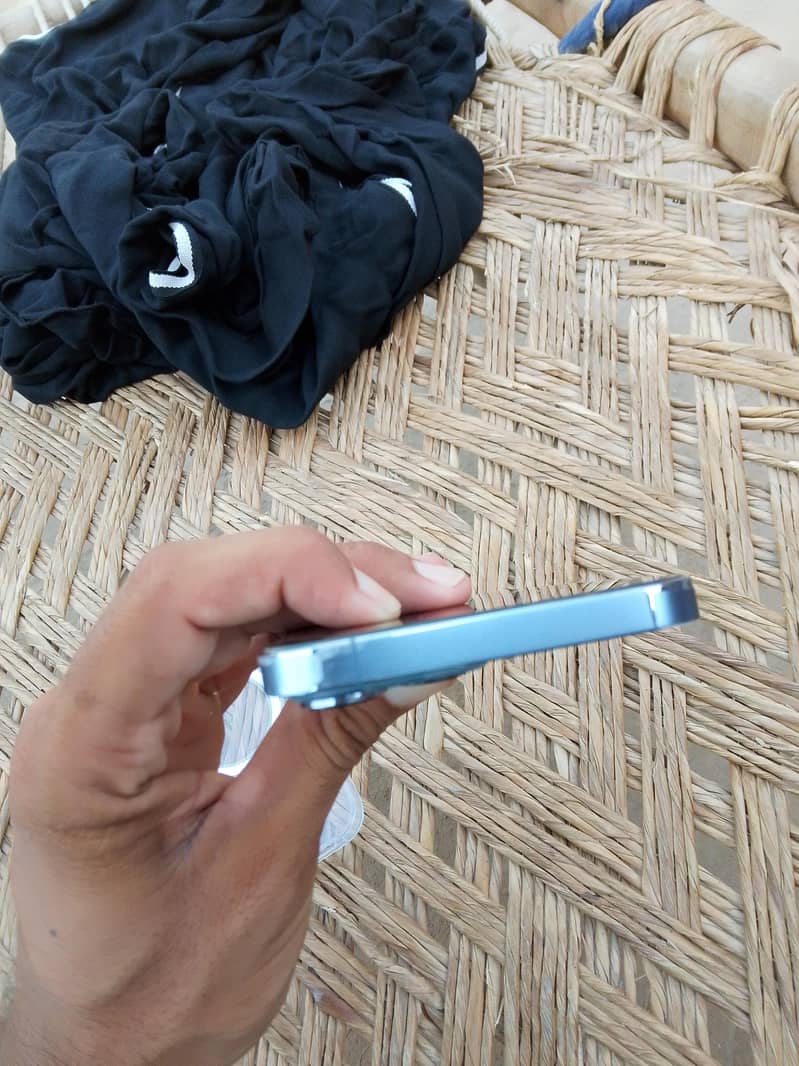 Apple iPhone 13 Pro Max03001200593 4