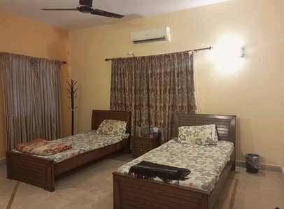 Prime Location 400 Square Yards House For Grabs In Federal B Area