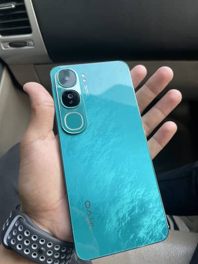 Vivo y200