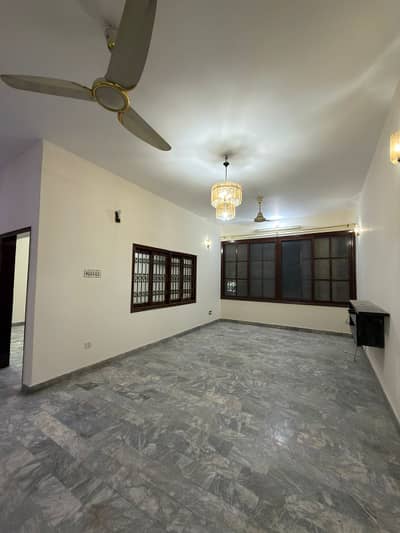 Prime Location Upper Portion Sized 600 Square Yards Available In Federal B Area - Block 4