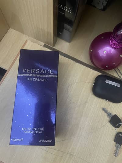 Different perfumes