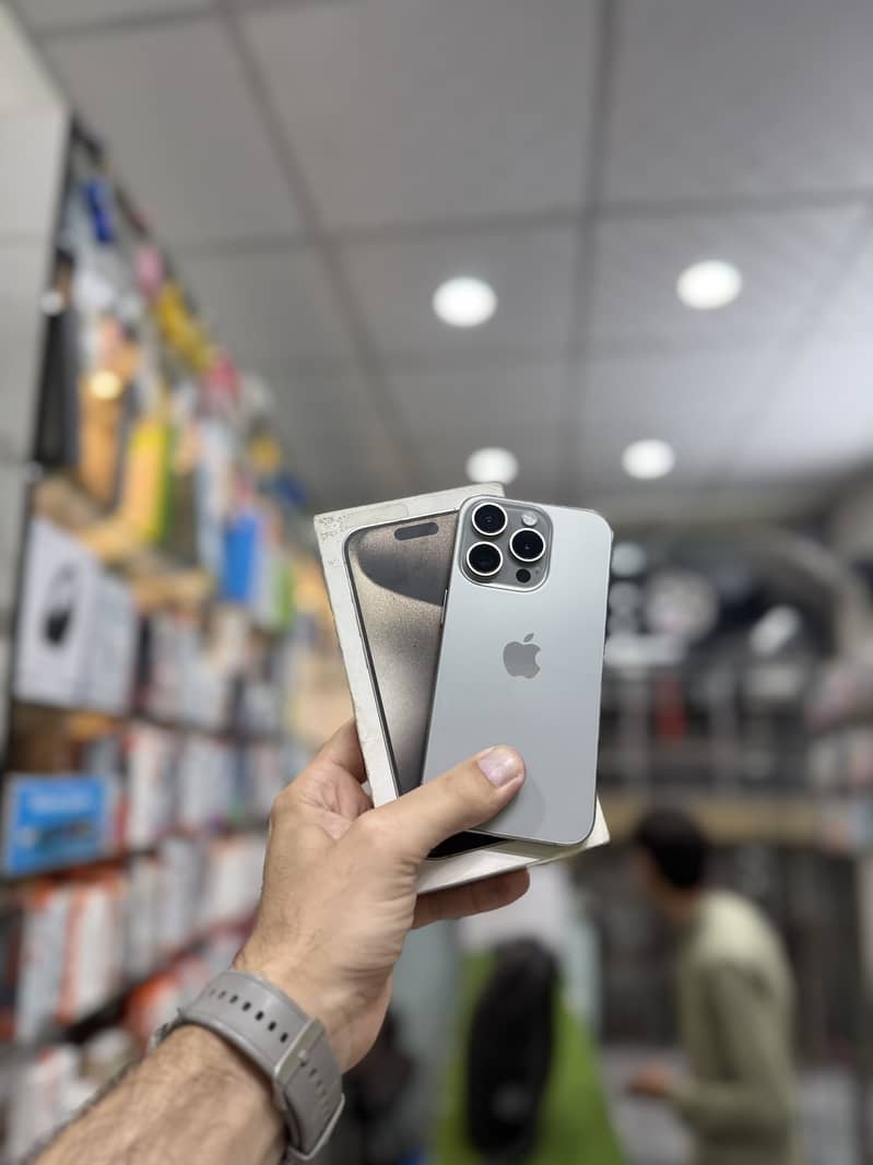 Apple iPhone 15 Pro SimLock- 0