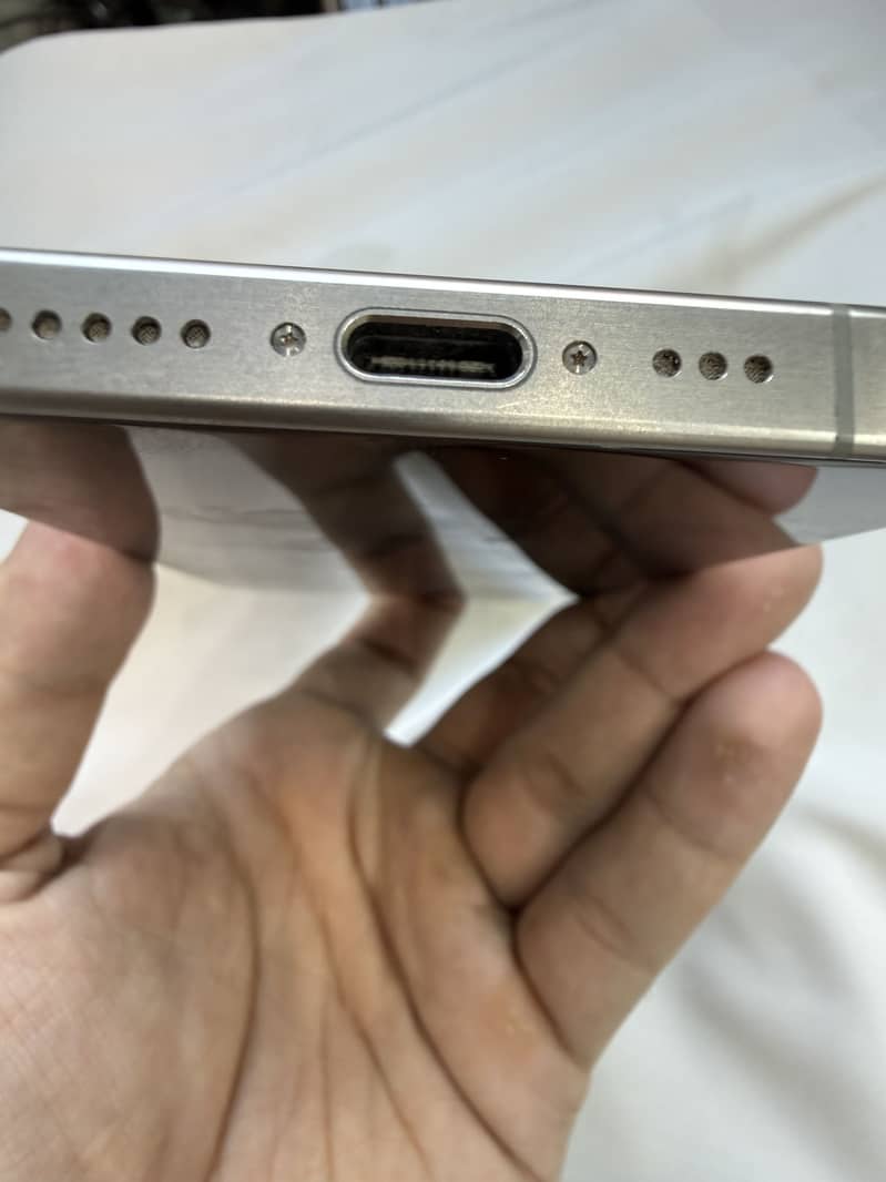 Apple iPhone 15 Pro SimLock- 3
