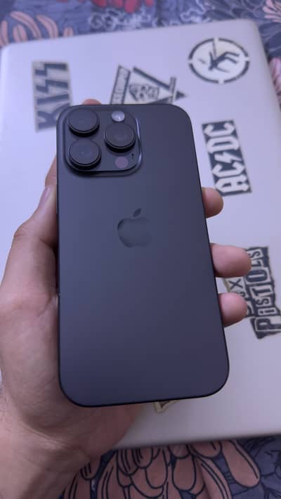Apple iPhone 16 Pro