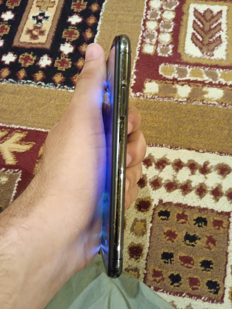 Apple iPhone X 1