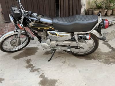 Honda CG125 (self start)