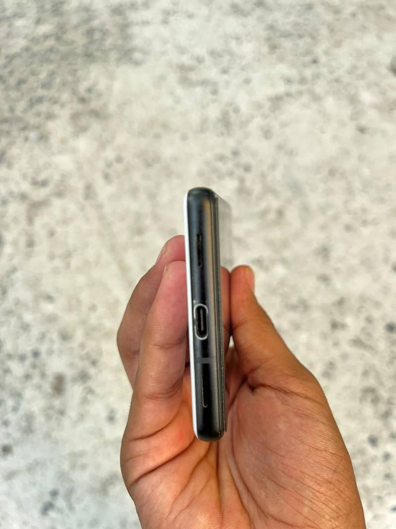 Google Pixel 6a 4