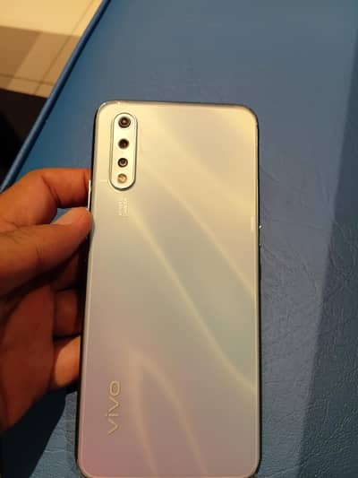 vivo s1