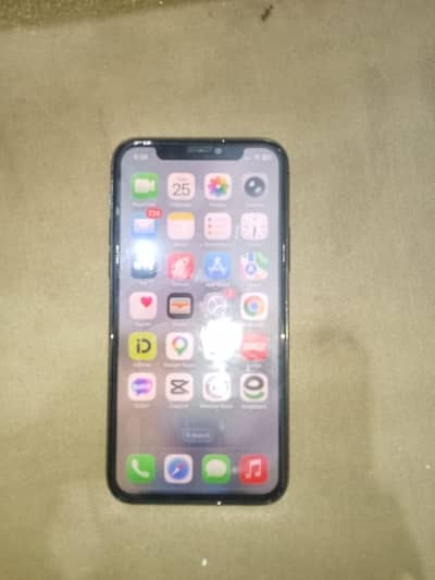 Apple iPhone 11 Pro PTA approved 64 GB back break hai LED or bettry ch