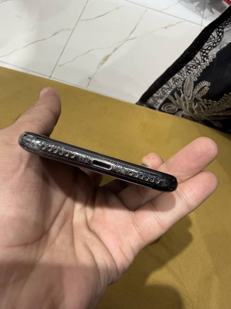 Apple iPhone X 1