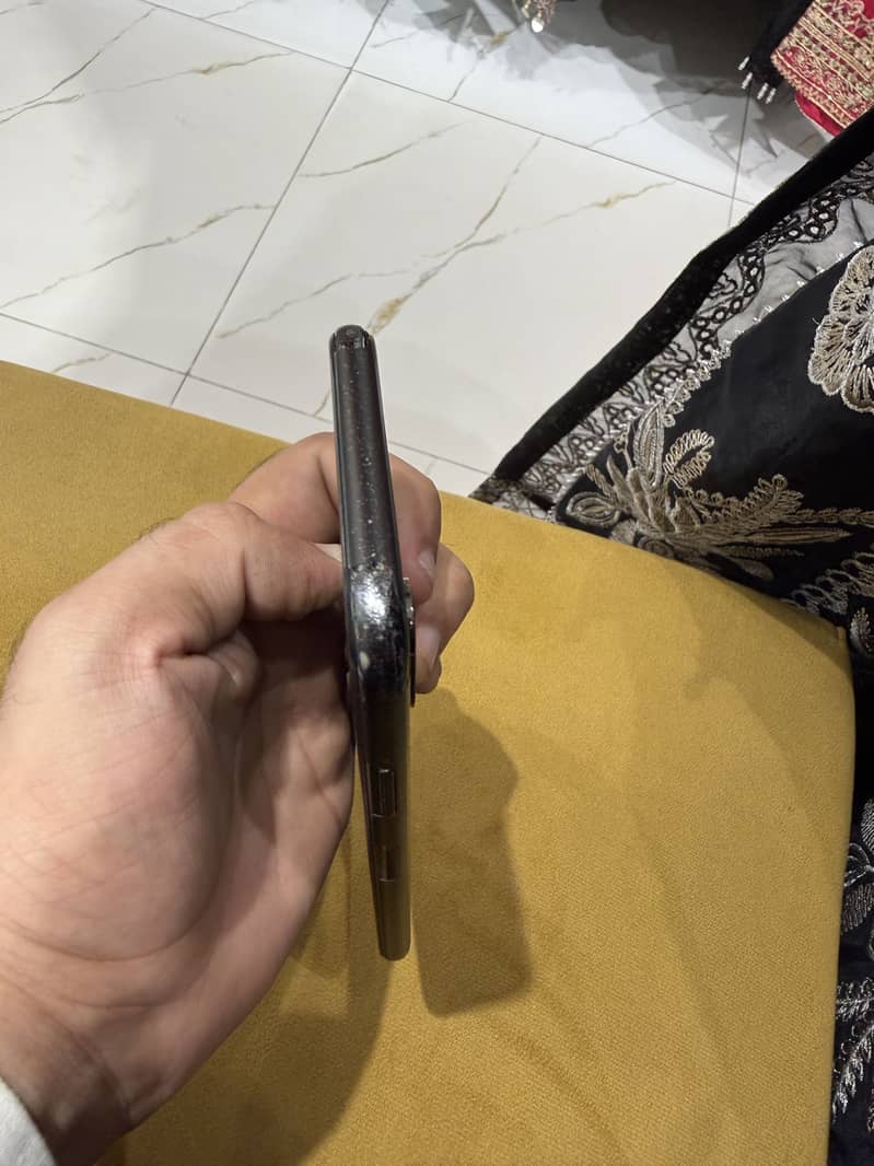 Apple iPhone X 3
