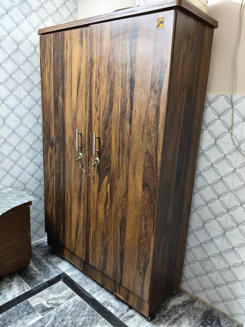 Wardrobe 0