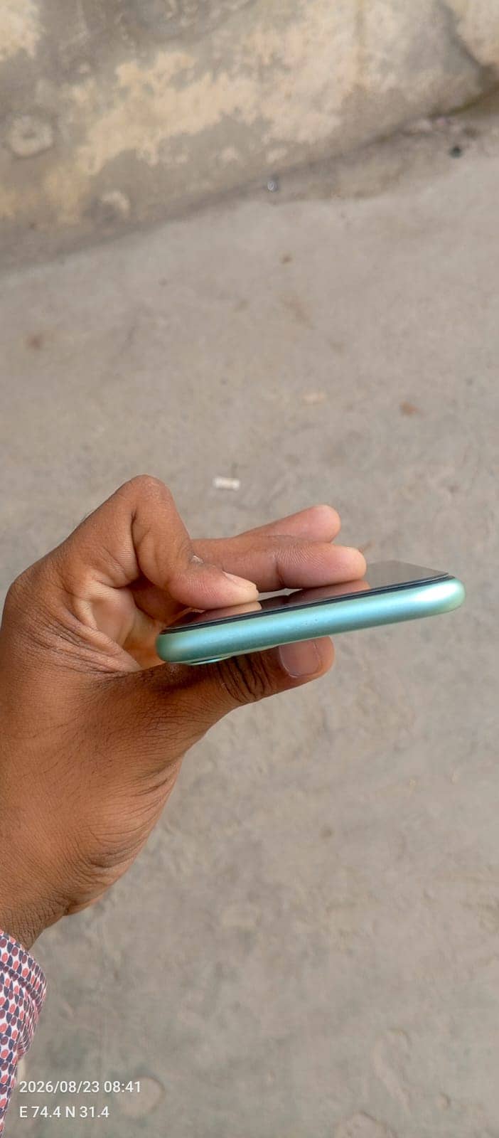 Apple iPhone 11 4